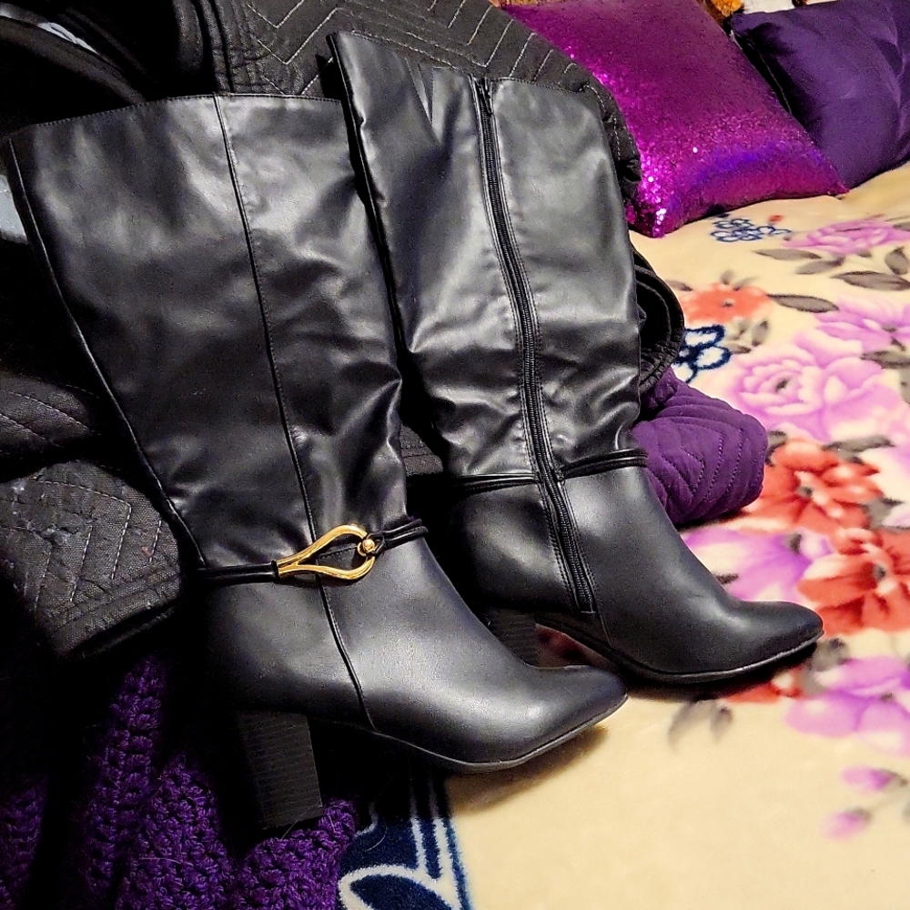 Calf high Boots